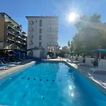 Hotel Clubhotel 3*