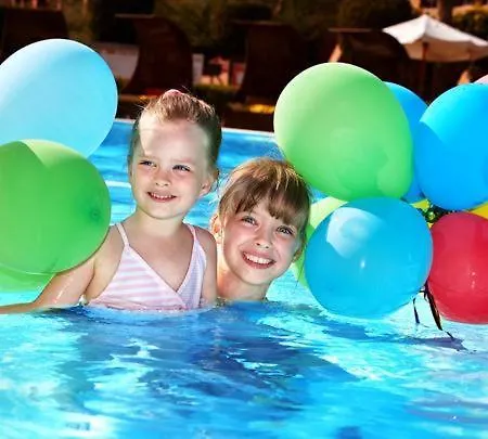 Hotel Clubhotel 3*