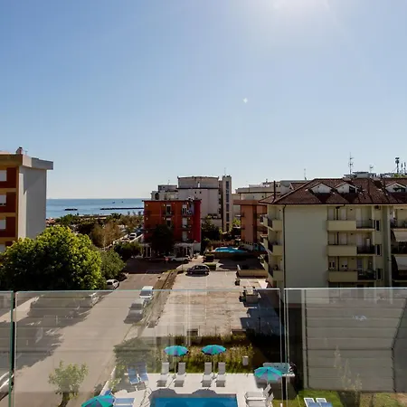 Hotel Clubhotel 3*