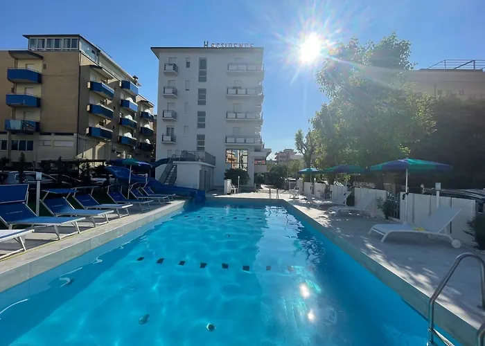 Hotell Clubhotel 3*