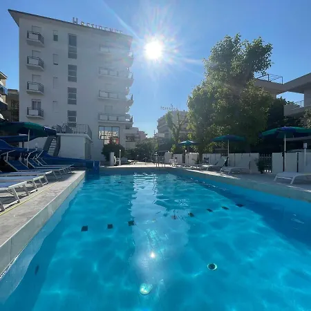 Отель Clubhotel 3*