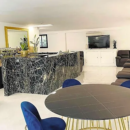Clubhotel Ξενοδοχείο