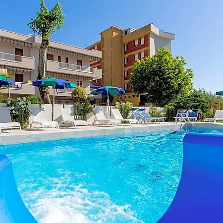 Clubhotel 3* Cesenatico