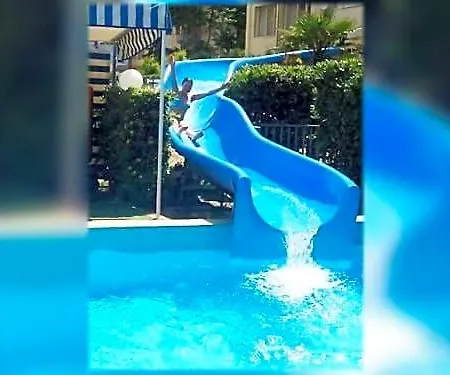 فندق Clubhotel تْشيزيناتيكو