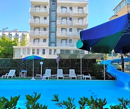 فندق Clubhotel