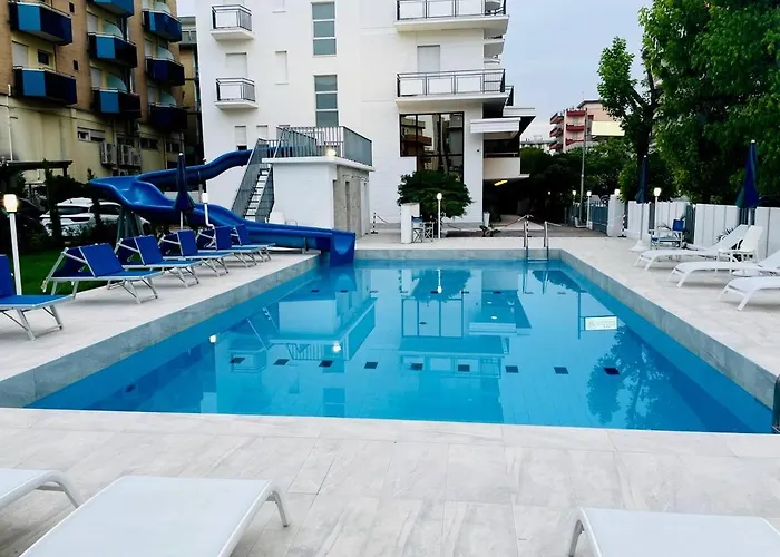 Hotel Clubhotel 3*