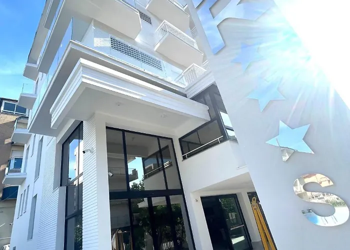 Отель Clubhotel